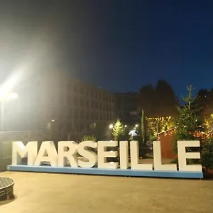  Appartement Petit Bonheur Au Coeur Du Vieux Port France